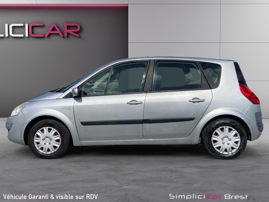 RENAULT d'occasion SCENIC EMOTION 1.6 16V de 2006 Brest (29)﻿