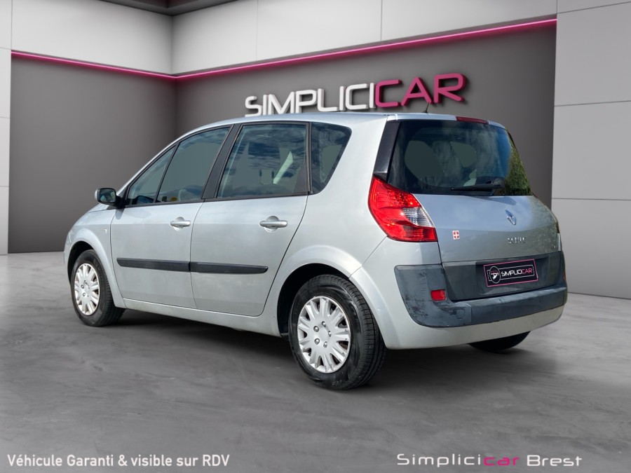 RENAULT d'occasion SCENIC EMOTION 1.6 16V de 2006 Brest (29)﻿