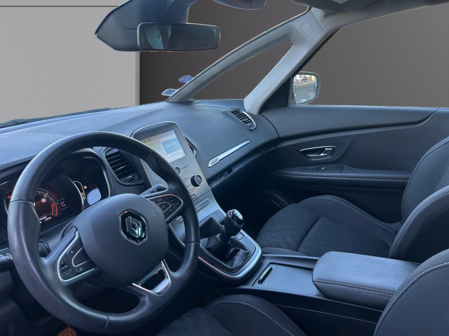 RENAULT d'occasion SCENIC GRAND 1.3 TCE 140 BUSINESS INTENS de 2019