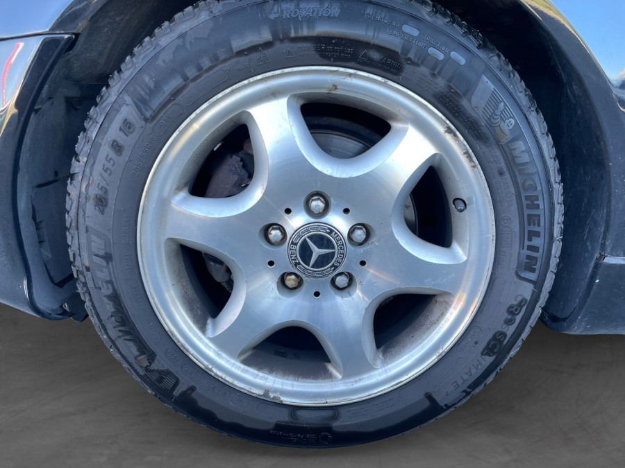 MERCEDES d'occasion CLASSE SLK 200K de 2001 Genevois (74)﻿