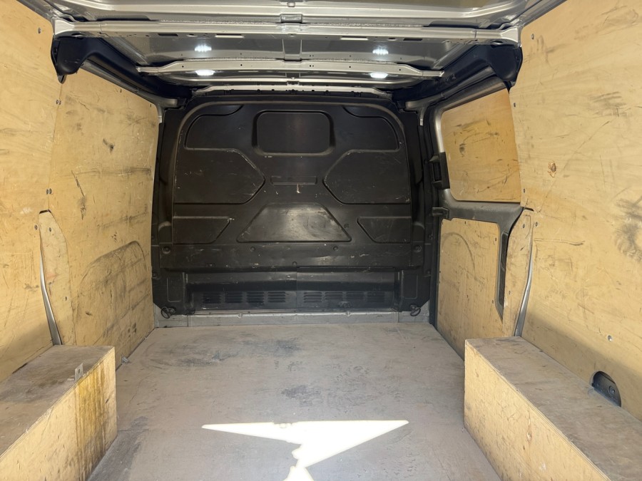 FORD d'occasion TRANSIT 280 L1H1 2.0 ECOBLUE 130 AMBIENTE de 2021