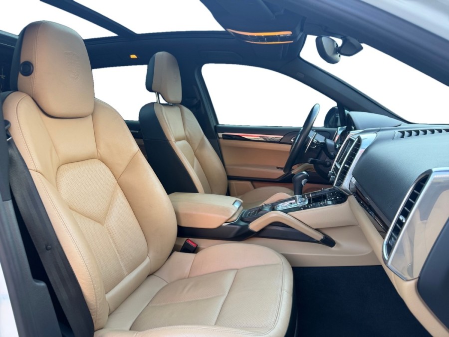 PORSCHE d'occasion CAYENNE 3.0D V6 245 TIPTRONIC S de 2014 Les Sables