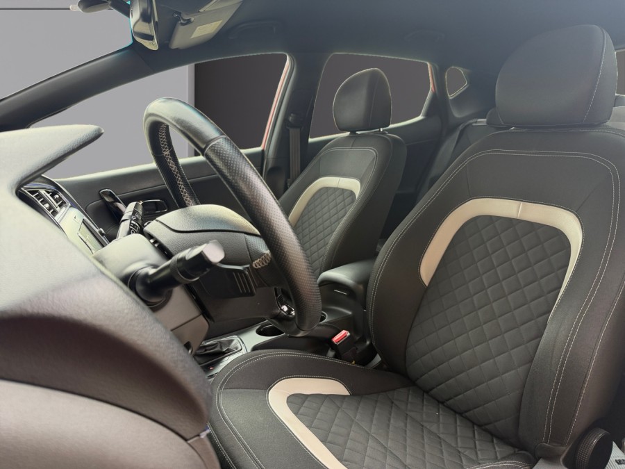 KIA d'occasion CEE-D 1.6 CRDI 136CH de 2017 Vauvert (30)﻿