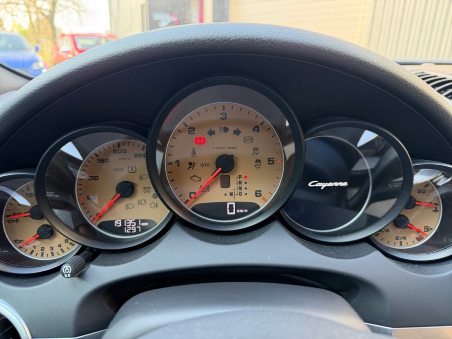 PORSCHE d'occasion CAYENNE 3.0D V6 245 TIPTRONIC S de 2014 Les Sables