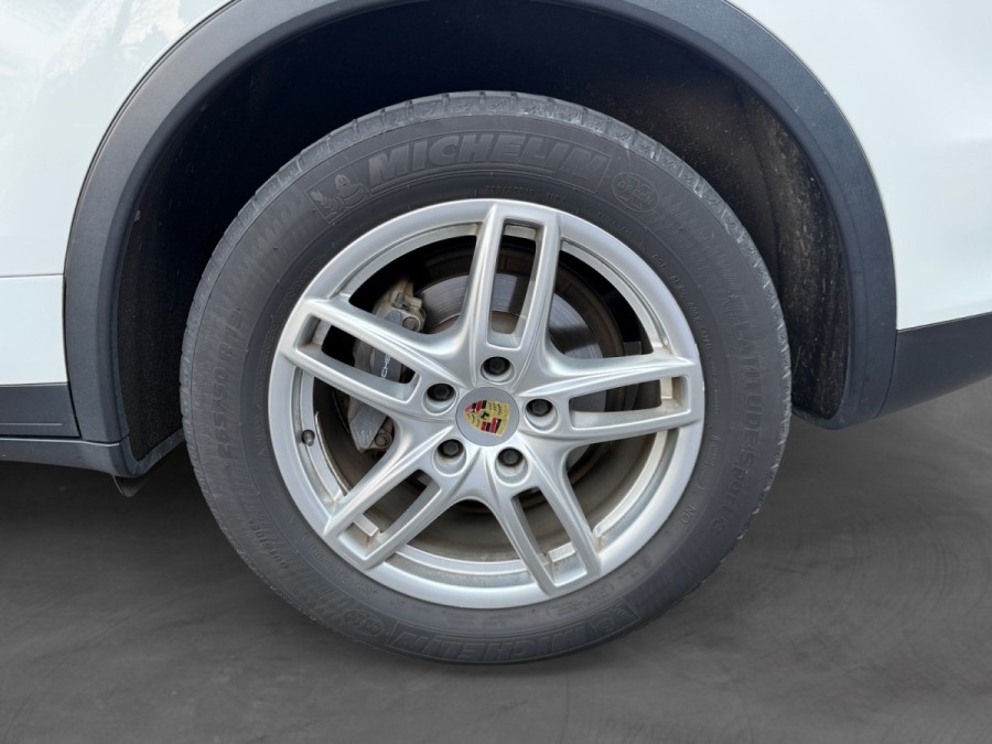 PORSCHE d'occasion CAYENNE 3.0D V6 245 TIPTRONIC S de 2014 Les Sables