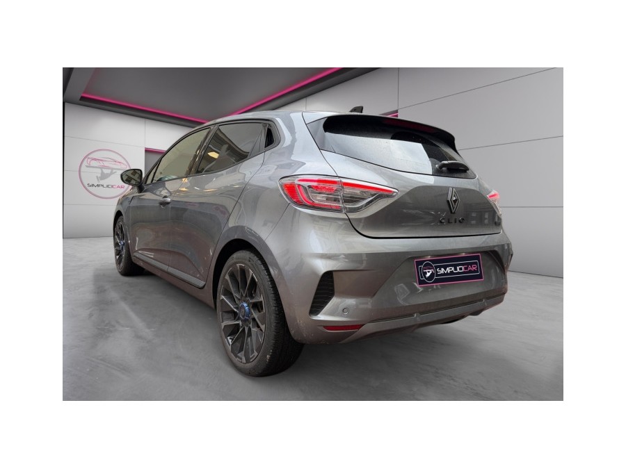 RENAULT d'occasion CLIO 1.6 E-TECH 145 ESPRIT ALPINE de 2023 Le