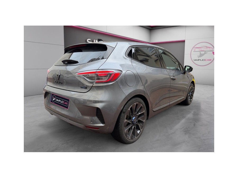 RENAULT d'occasion CLIO 1.6 E-TECH 145 ESPRIT ALPINE de 2023 Le