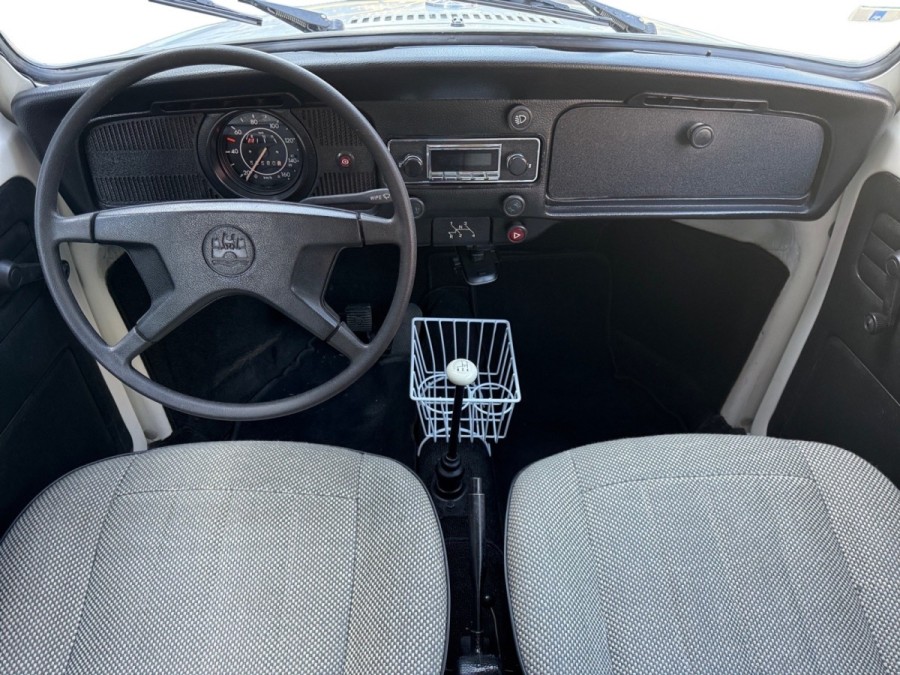 VOLKSWAGEN d'occasion COCCINELLE 1200 de 1983 Les Sables d'Olonne