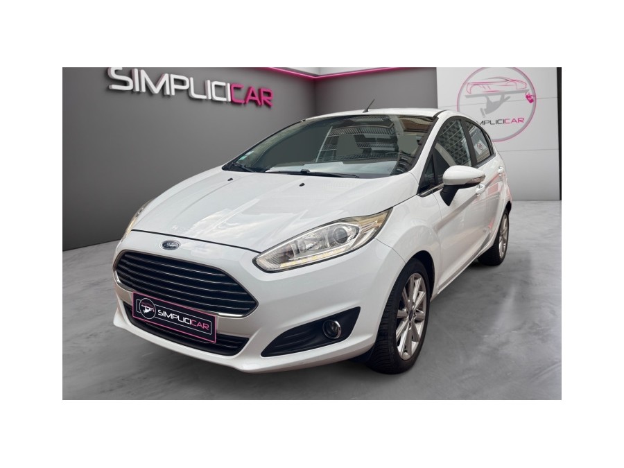 FORD d'occasion FIESTA 1500 TDCI 75 WHITE de 2015 Le Raincy (93)﻿