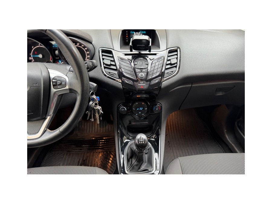 FORD d'occasion FIESTA 1500 TDCI 75 WHITE de 2015 Le Raincy (93)﻿