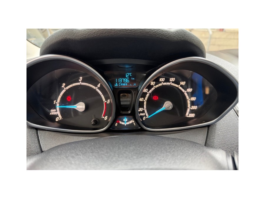 FORD d'occasion FIESTA 1500 TDCI 75 WHITE de 2015 Le Raincy (93)﻿