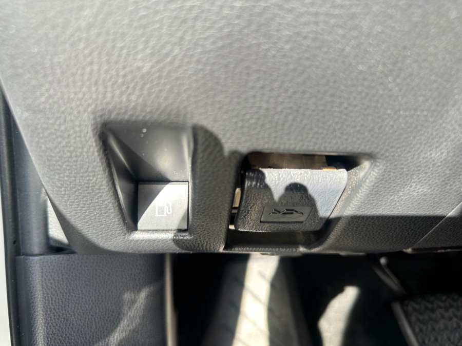 TOYOTA d'occasion RAV4 HYBRIDE 222 AWD-I DYNAMIC BUSINESS de 2019 Le