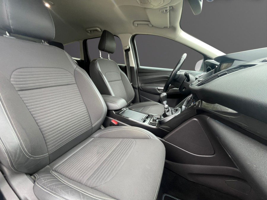 FORD d'occasion KUGA 2.0 TDCI 150 BUSINESS NAV de 2017 Brive La