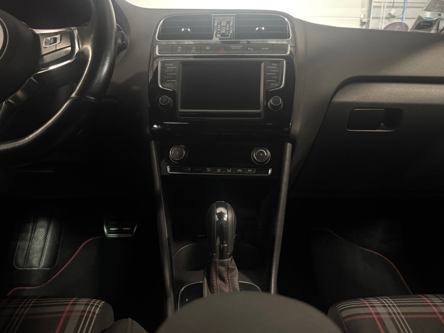 VOLKSWAGEN d'occasion POLO 1.8 TSI 192 GTI DSG7 de 2015 Pau (64)﻿