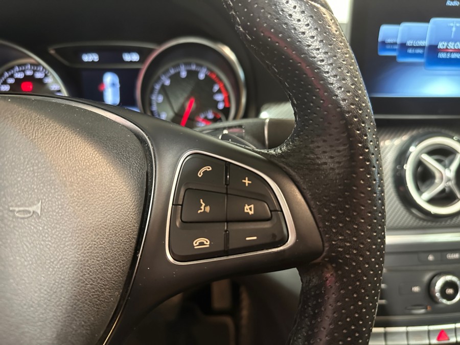 MERCEDES d'occasion CLASSE CLA SB CLA 200 STARLIGHT EDITION de 2019