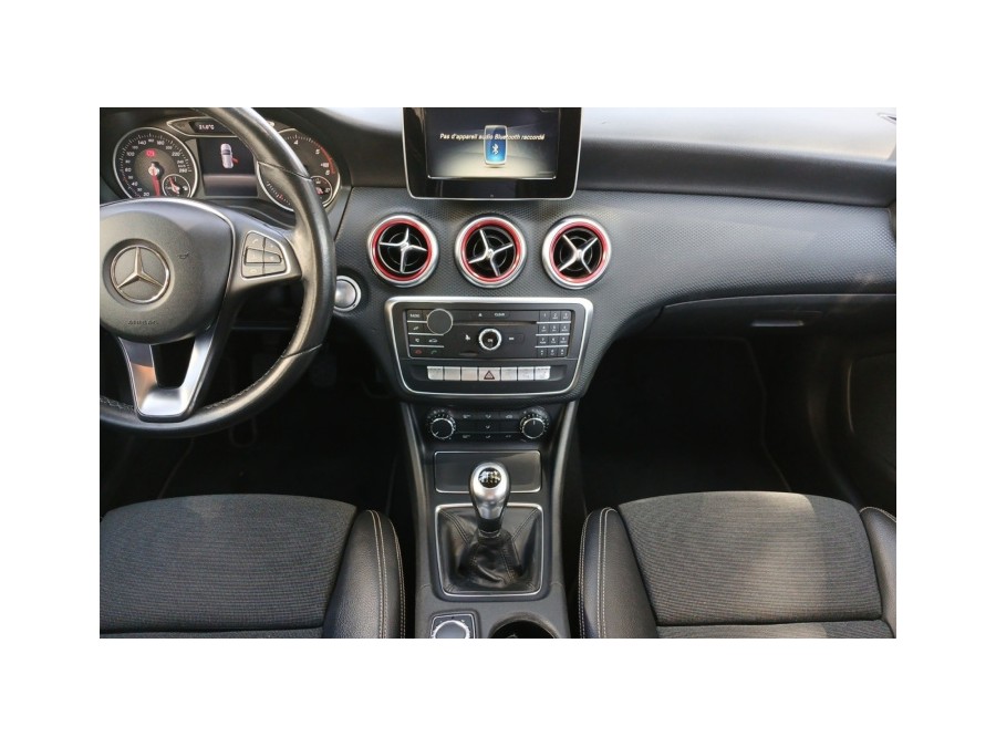 MERCEDES d'occasion CLASSE A A180 D SENSATION de 2017 La Ciotat (13)﻿