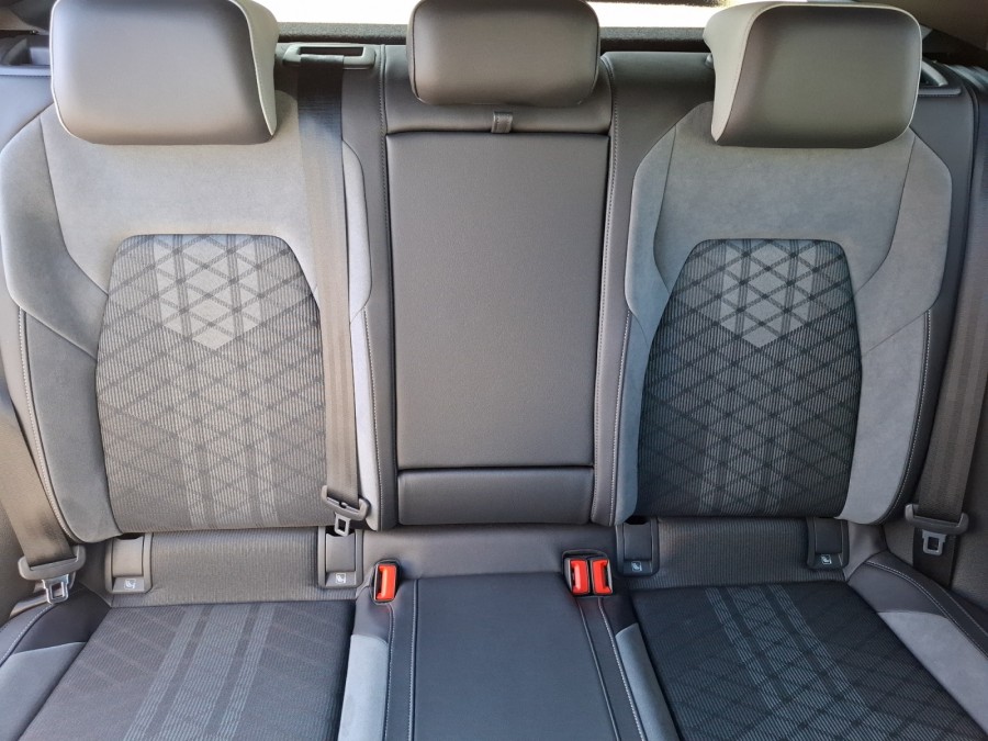 VOLKSWAGEN d'occasion GOLF 1.5 E-TSI OPF 150 R-Line DSG de 2023 Le