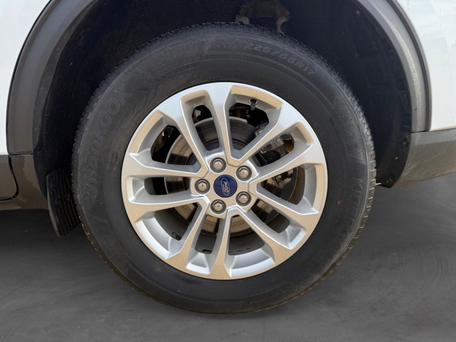 FORD d'occasion KUGA 2.5 DURATEC 190 FLEXIFUEL FHEV ST-LINE