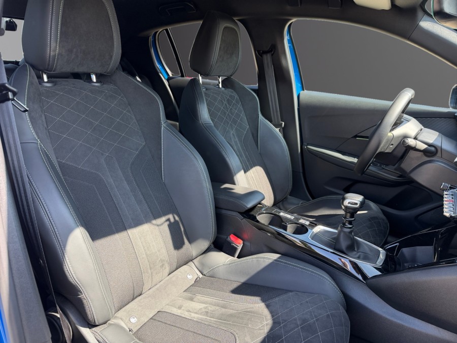 PEUGEOT d'occasion 208 1.2 PURETECH 100 GT PACK de 2022 Orleans (45)﻿