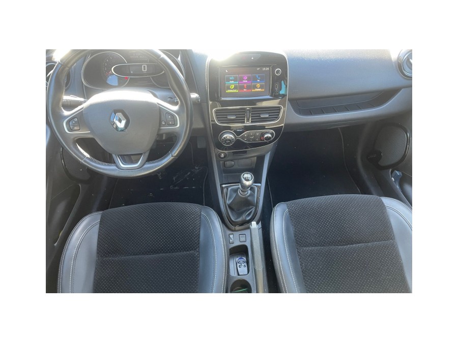 RENAULT d'occasion CLIO TCE 120 LIMITED de 2016 Lyon Nord (69)﻿