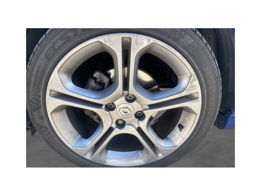 RENAULT d'occasion CLIO TCE 120 LIMITED de 2016 Lyon Nord (69)﻿