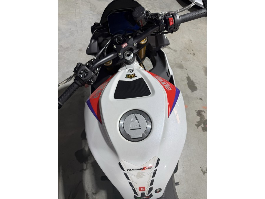 APRILIA d'occasion TUONO V4 KZB00 de 2024 Meximeux (01)﻿