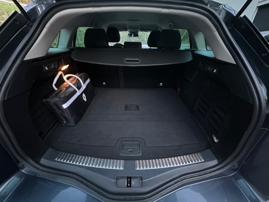 RENAULT d'occasion MEGANE ESTATE 1.7 DCI 150 INTENS EDC de 2019