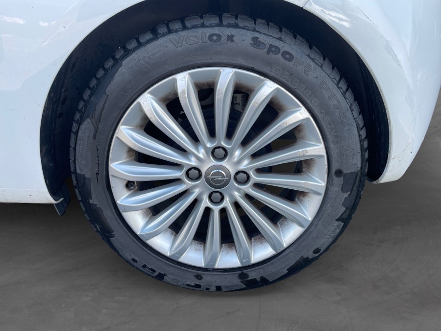 OPEL d'occasion ADAM 1.4 TWINPORT 87 GLAM de 2017 Genevois (74)﻿