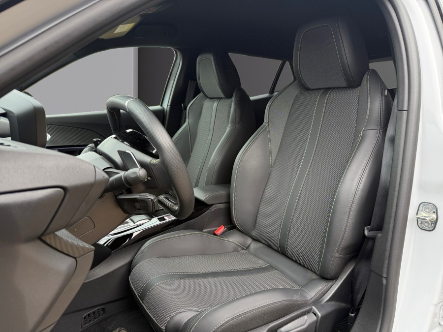 PEUGEOT d'occasion 2008 1.2 HYBRID 145 GT E-DCS de 2025 Poitiers (86)﻿