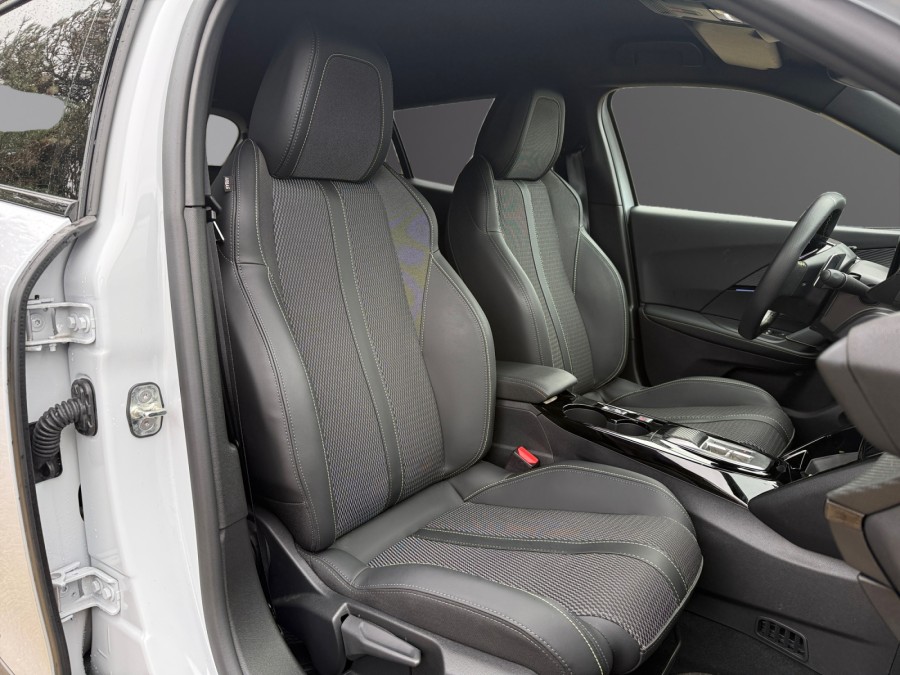 PEUGEOT d'occasion 2008 1.2 HYBRID 145 GT E-DCS de 2025 Poitiers (86)﻿