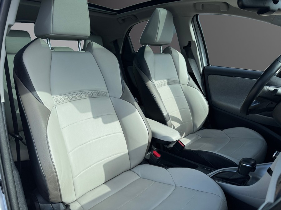 TOYOTA d'occasion YARIS TOYOTA YARIS 116H ICONIC de 2021 Orleans (45)﻿