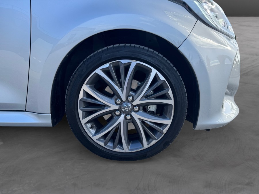 TOYOTA d'occasion YARIS TOYOTA YARIS 116H ICONIC de 2021 Orleans (45)﻿