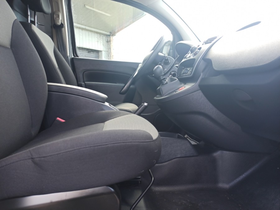 RENAULT d'occasion KANGOO DCI 80 de 2020 Brest (29)﻿