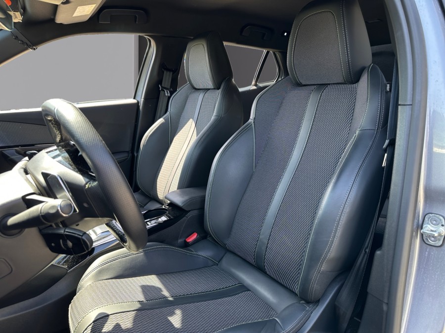 PEUGEOT d'occasion 2008 1.2 HYBRID 145 GT E-DCS de 2024 Lorient (56)﻿