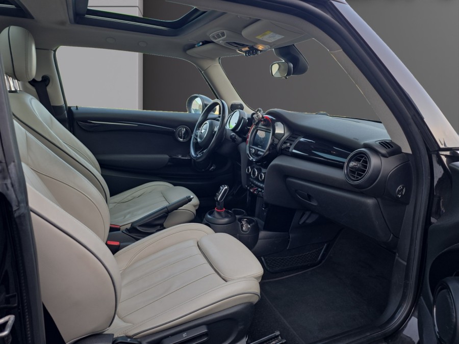 MINI d'occasion MINI COOPER SD 170 exquisite BVA8 de 2018 Le Puy en