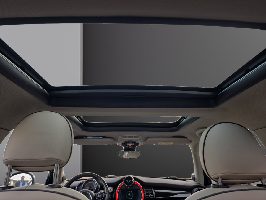 MINI d'occasion MINI COOPER SD 170 exquisite BVA8 de 2018 Le Puy en