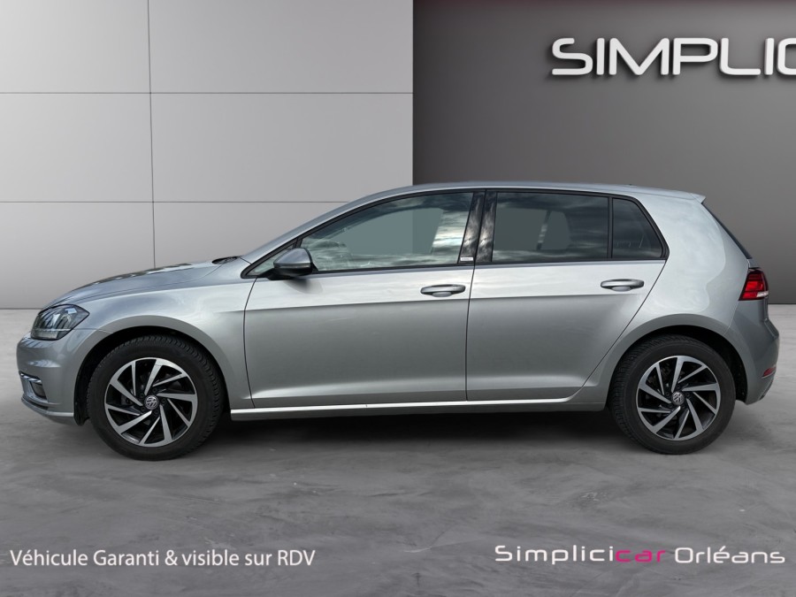 VOLKSWAGEN d'occasion GOLF 1.0 TSI 115 CONFORTLINE de 2019 Orleans