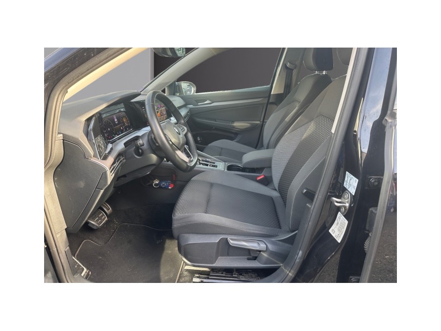 VOLKSWAGEN d'occasion GOLF VIII 1.0 E-TSI OPF 110 LIFE 1ST DSG de