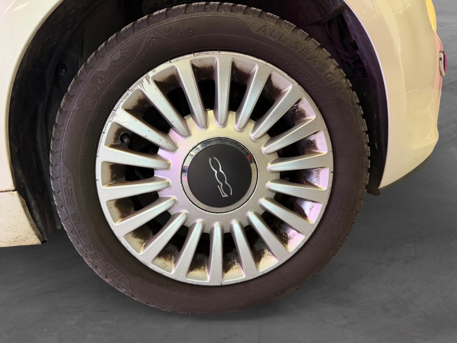 FIAT d'occasion 500 1.2 8V 69 LOUNGE de 2011 Andrezieux (42)﻿