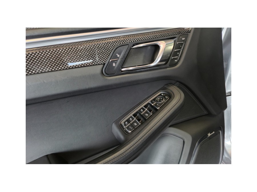 PORSCHE d'occasion MACAN 3.6 400 TURBO de 2017 Aix Les Bains (73)﻿