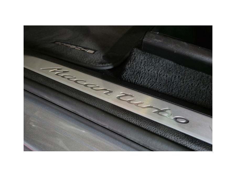 PORSCHE d'occasion MACAN 3.6 400 TURBO de 2017 Aix Les Bains (73)﻿