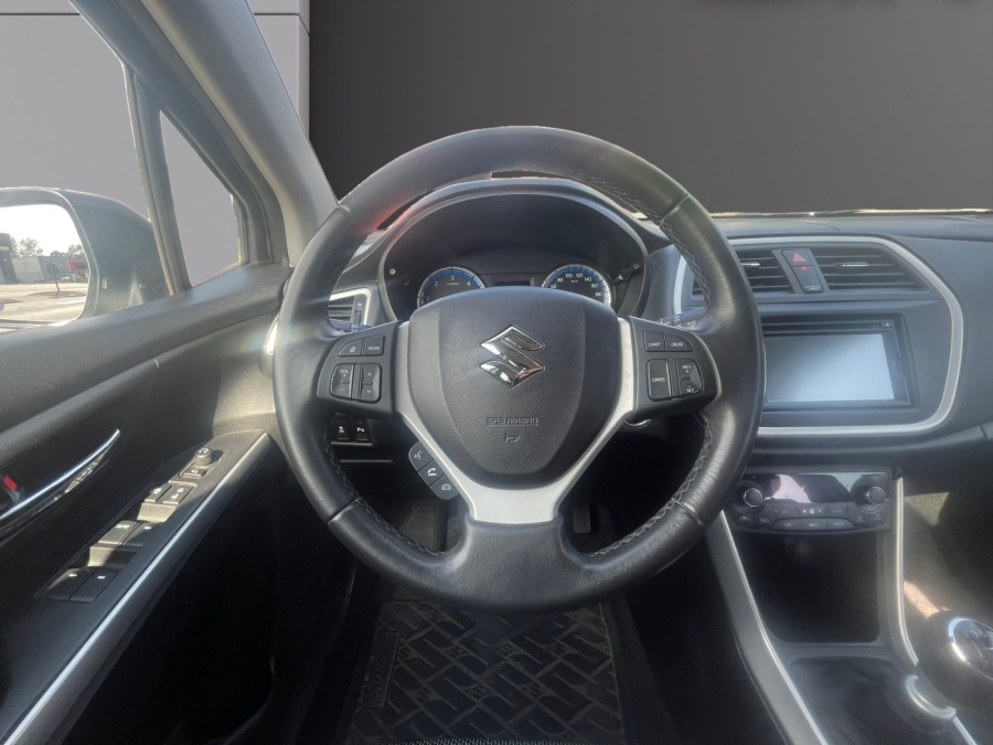 SUZUKI d'occasion S-CROSS 1.6 DDIS PRIVILEGE+ de 2014 Brive La