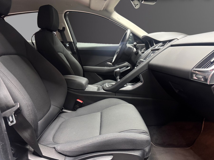 JAGUAR d'occasion E-PACE D150 FWD R-DYNAMIC SE de 2019 Pau (64)﻿