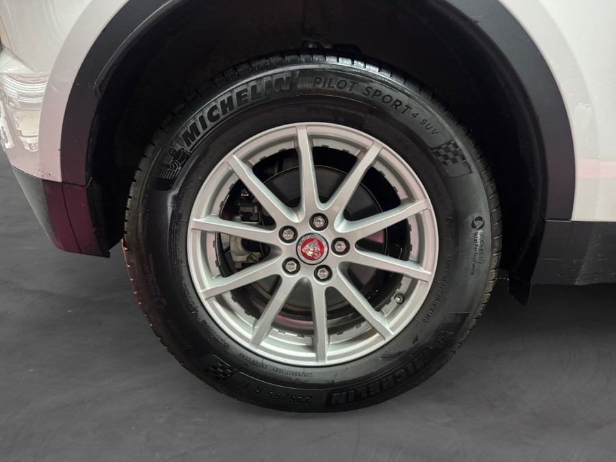 JAGUAR d'occasion E-PACE D150 FWD R-DYNAMIC SE de 2019 Pau (64)﻿