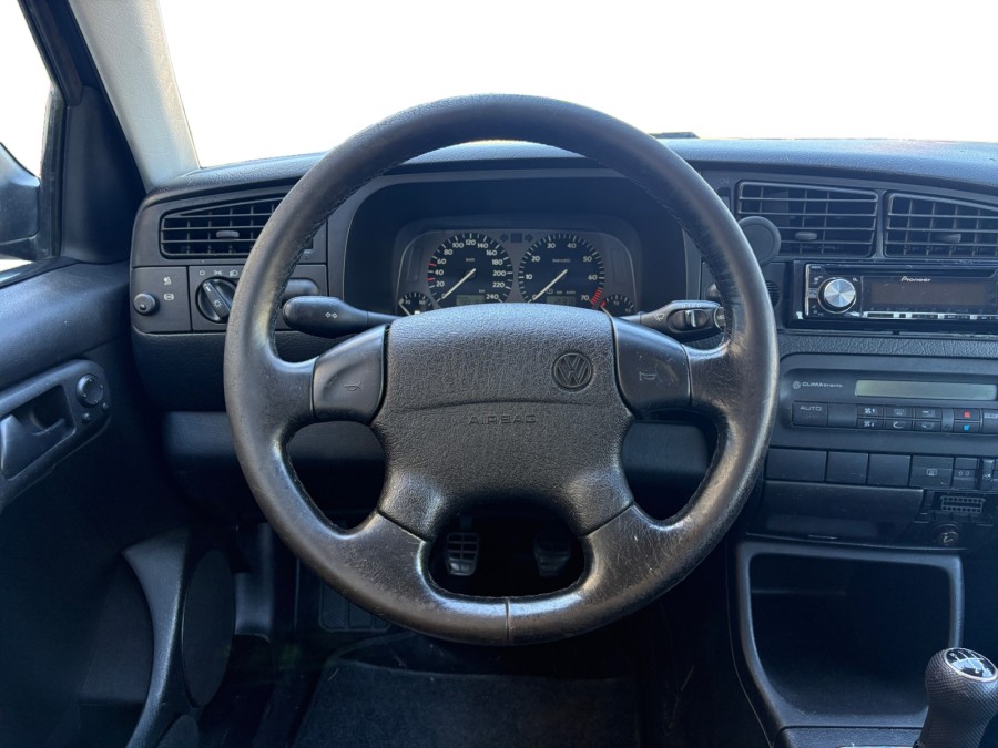 VOLKSWAGEN d'occasion GOLF CARAT VR6 de 1995 Méry Sur Oise (95)﻿