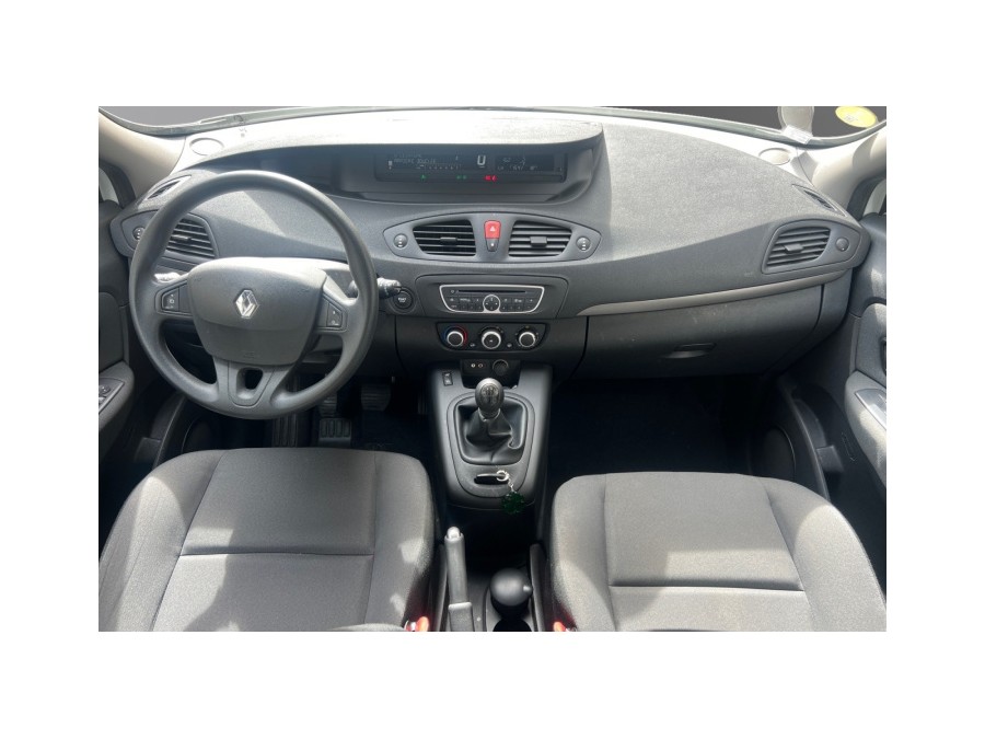 RENAULT d'occasion SCENIC 1.6 110 AUTHENTIQUE 5P de 2009 Le Raincy