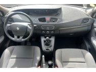 RENAULT d'occasion SCENIC 1.6 110 AUTHENTIQUE 5P de 2009 Le Raincy