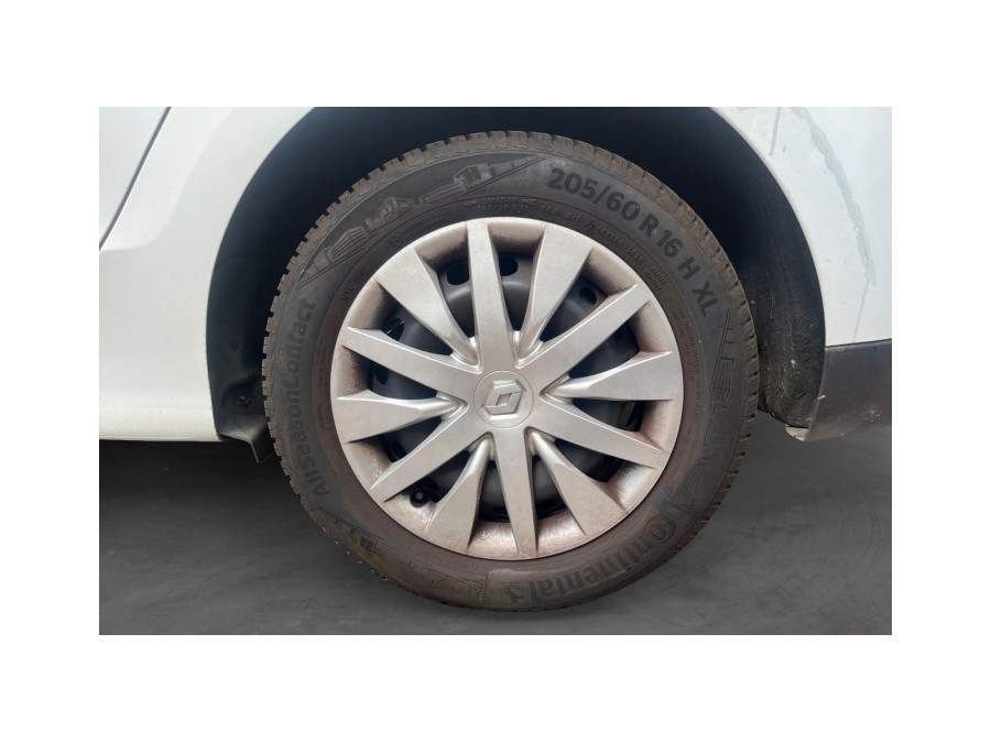 RENAULT d'occasion SCENIC 1.6 110 AUTHENTIQUE 5P de 2009 Le Raincy