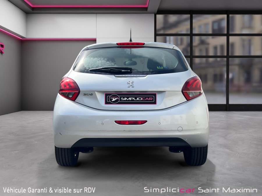PEUGEOT d'occasion 208 1.2 PURE TECH 110 ALLURE de 2017 Saint Maximin