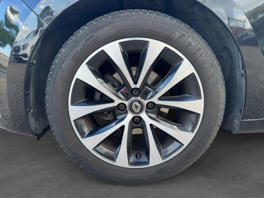 RENAULT d'occasion CLIO 1.0 TCE 100 INTENS de 2019 Evreux (27)﻿